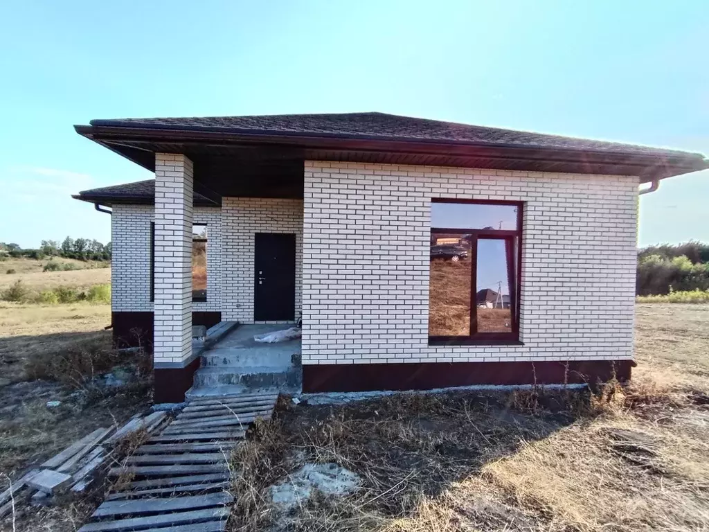 Дом в Белгородская область, Строитель Яковлевский городской округ,  ... - Фото 1