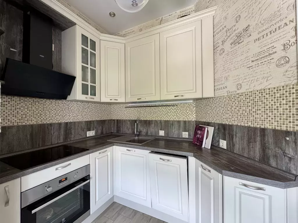 Продаётся 2-к квартира, 56 м - Фото 0