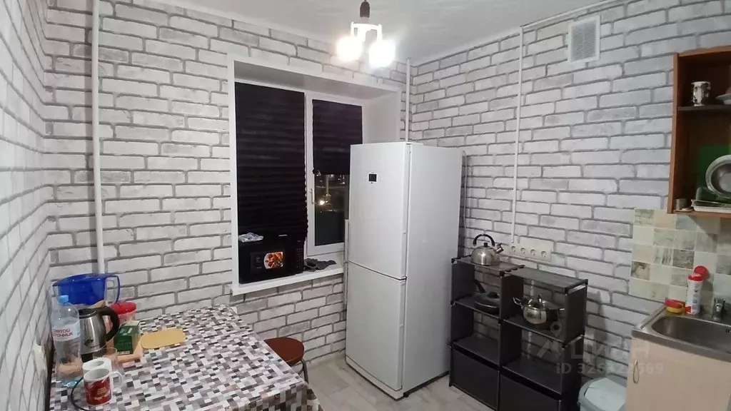 1-к кв. Ленинградская область, Тихвин 4-й мкр, 1 (30.0 м) - Фото 1