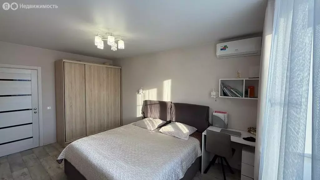 3-комнатная квартира: Волгоград, улица Степанищева, 7 (74.7 м) - Фото 1