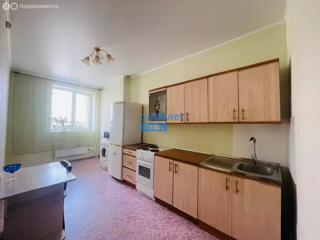 2-комнатная квартира: Бийск, улица Михаила Кутузова, 27 (53.4 м) - Фото 0