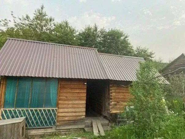 Дом в Алтай, Горно-Алтайск ул. Бочкаревка (700 м) - Фото 1