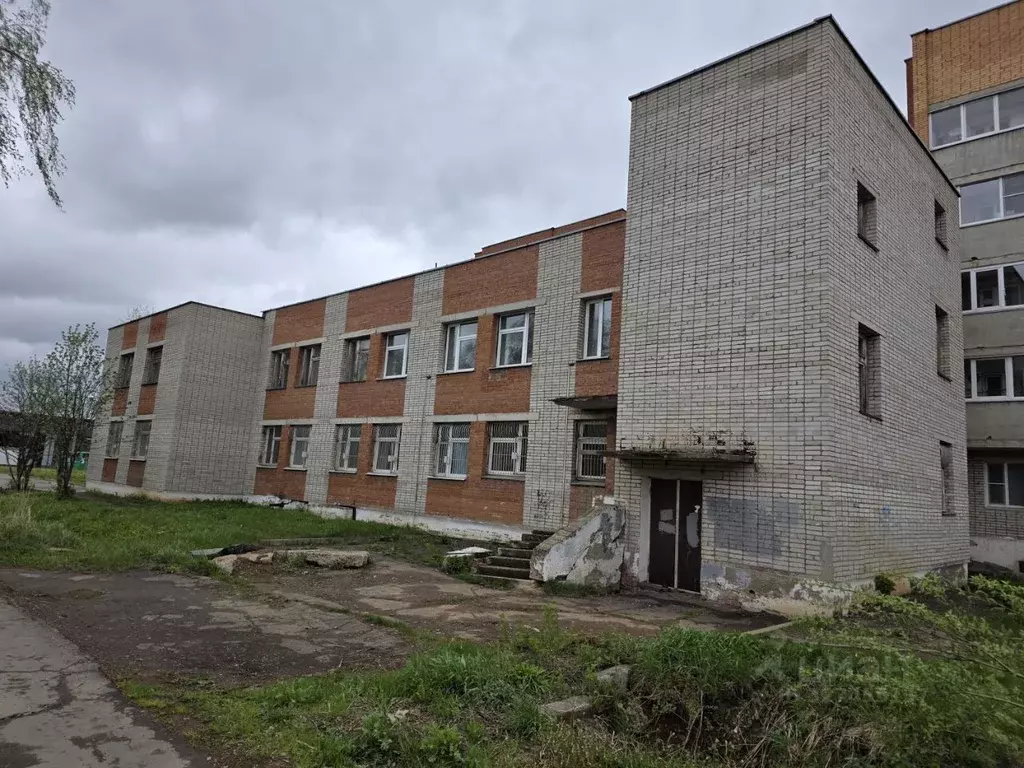 Помещение свободного назначения в Удмуртия, Глазов ул. Драгунова, 50 ... - Фото 1