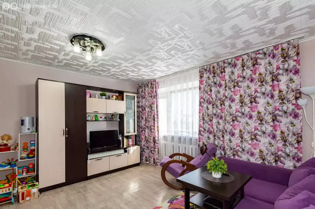 1-комнатная квартира: Екатеринбург, улица Бакинских Комиссаров, 180 ... - Фото 0
