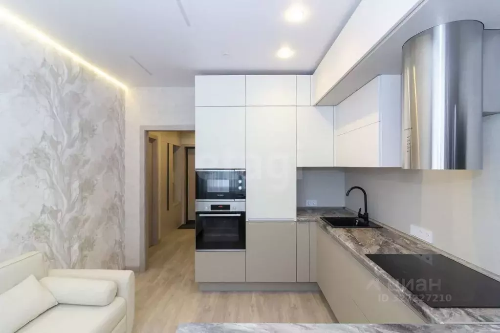 1-к кв. Тюменская область, Тюмень ул. Фармана Салманова, 14 (37.0 м) - Фото 1