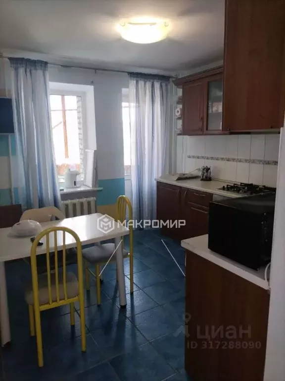 3-к кв. Пермский край, Губаха ул. Островского, 8 (80.0 м) - Фото 1