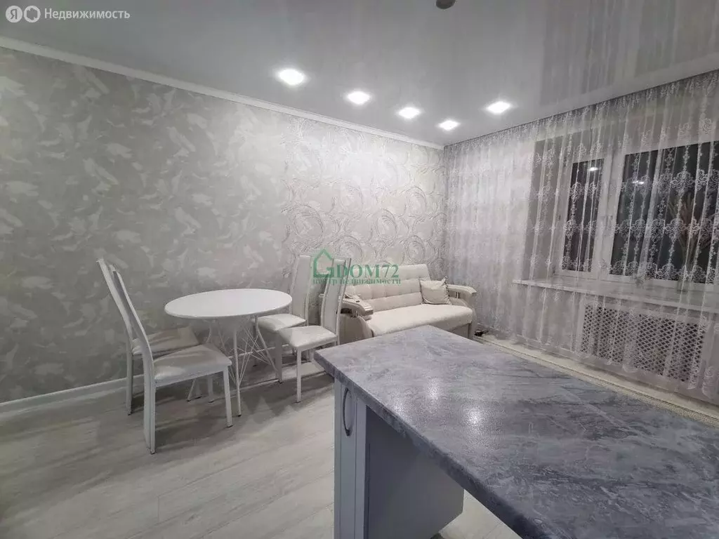 3-комнатная квартира: Тобольск, 7-й микрорайон, 47А (89 м) - Фото 1