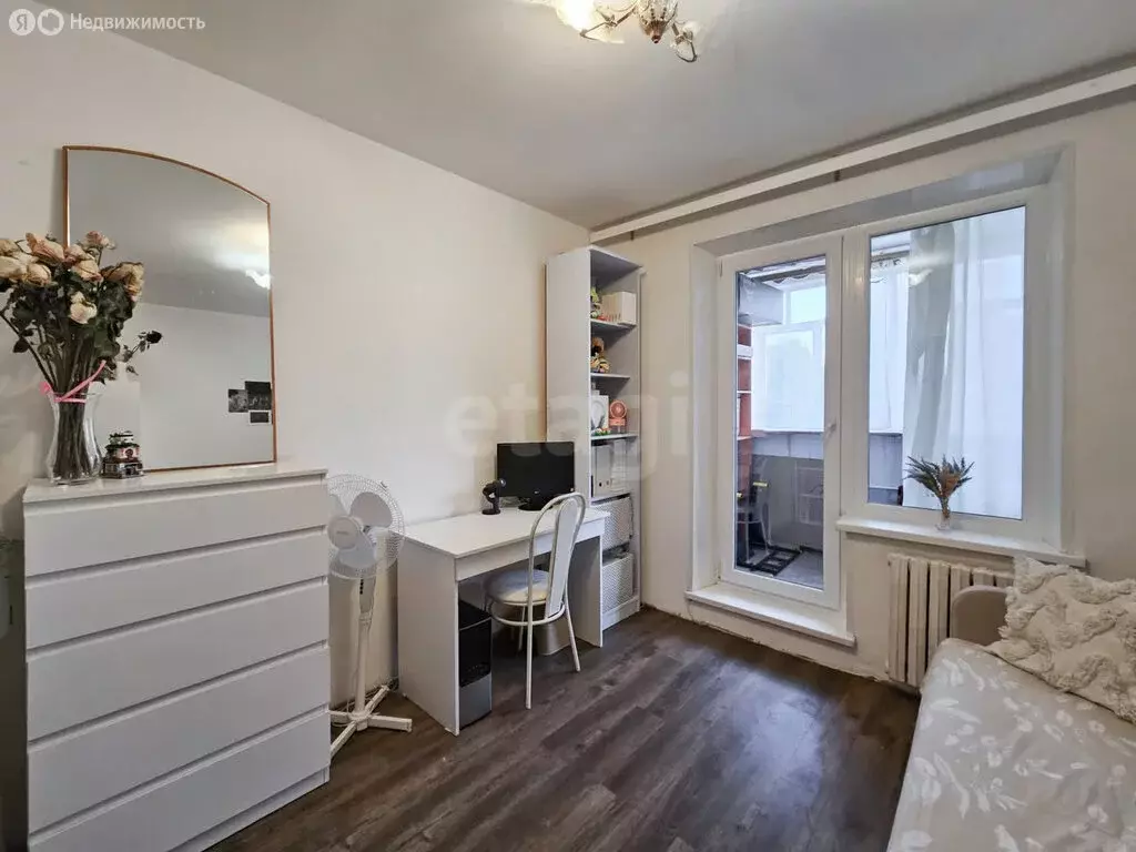 4-комнатная квартира: Набережные Челны, проспект Мира, 57 (62.8 м) - Фото 0