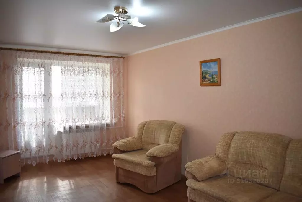 2-к кв. Оренбургская область, Оренбург Туркестанская ул., 3 (44.5 м) - Фото 1
