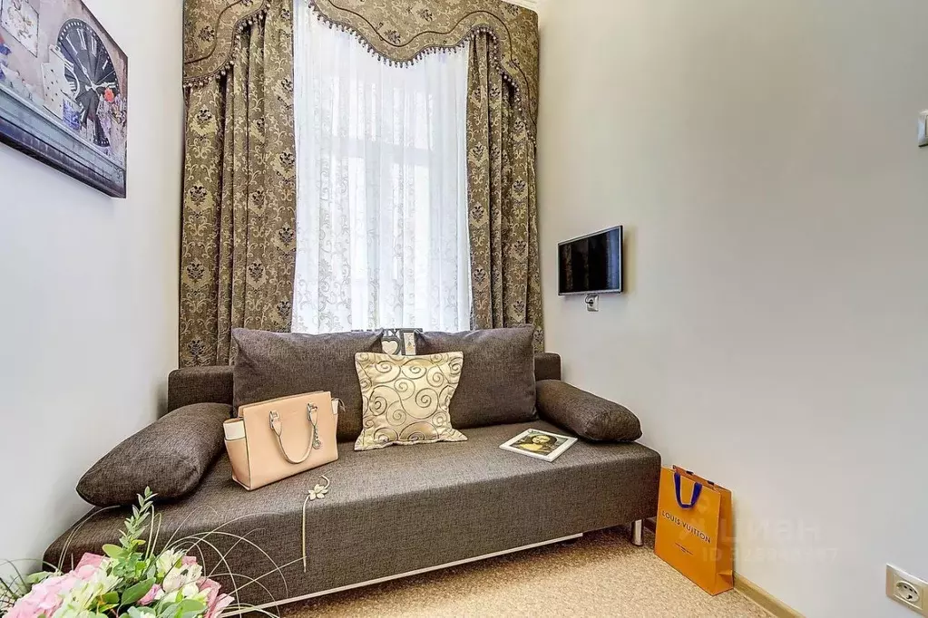 Комната Санкт-Петербург ул. Александра Невского, 6 (15.0 м) - Фото 2