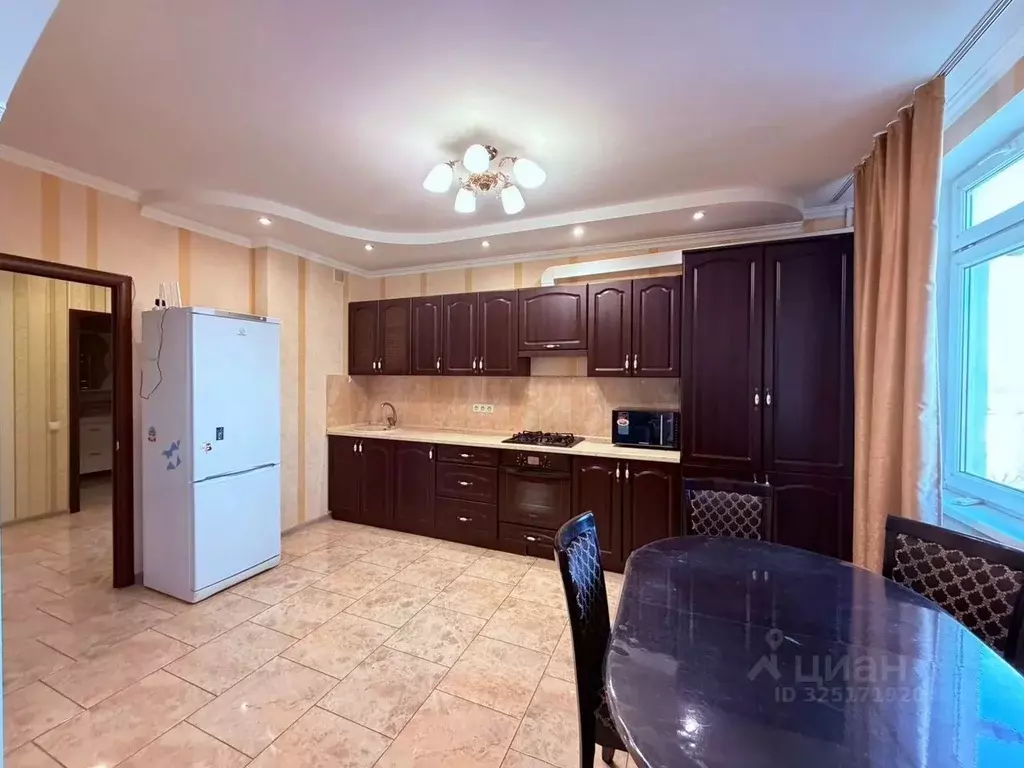 3-к кв. Крым, Симферополь ул. Тургенева, 13 (100.0 м) - Фото 2