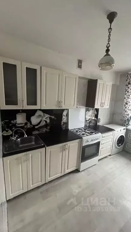 3-к кв. Брянская область, Брянск ул. Димитрова, 7к1 (61.4 м) - Фото 1