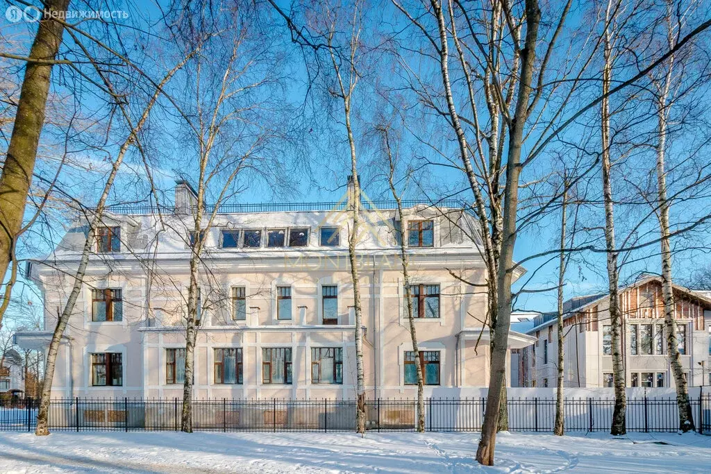 Дом в Санкт-Петербург, Каменный остров (1116.9 м) - Фото 0