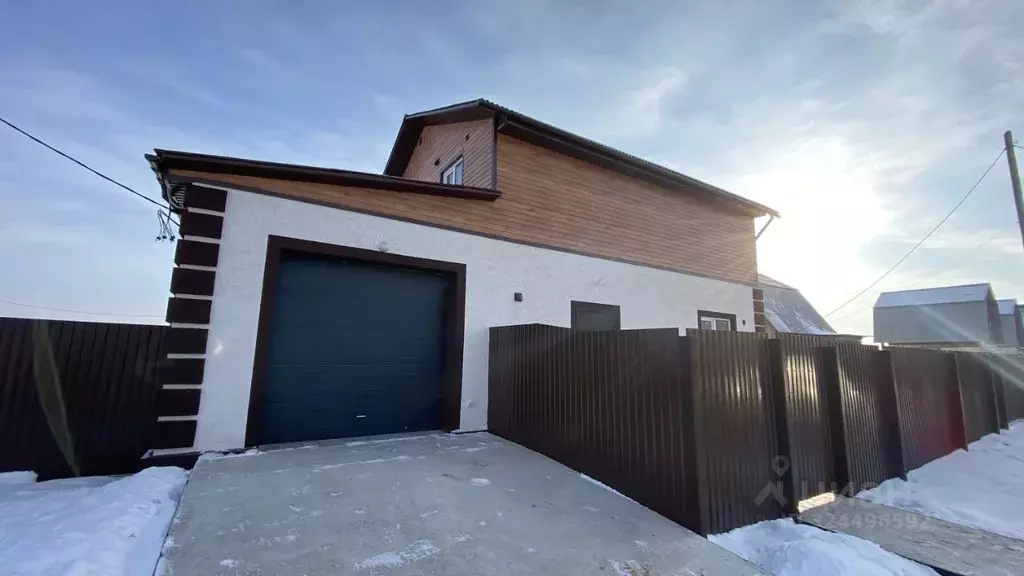 Дом в Иркутская область, Иркутский муниципальный округ, с. Хомутово ... - Фото 1