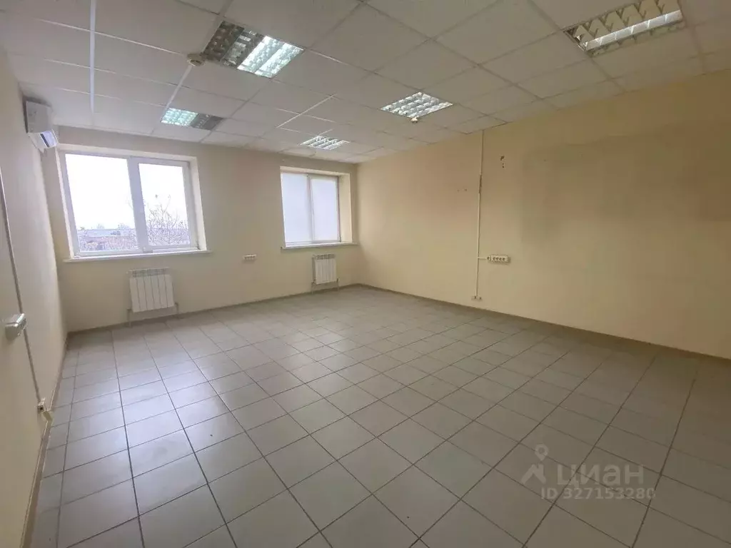 Офис в Краснодарский край, Краснодар ул. 3-я Трудовая, 102 (27 м) - Фото 1