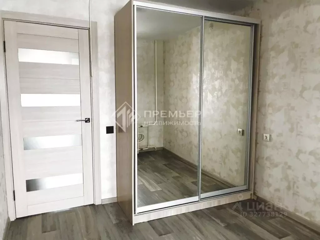 3-к кв. Кировская область, Кирово-Чепецк ул. 60 лет Октября, 24 (59.4 ... - Фото 1