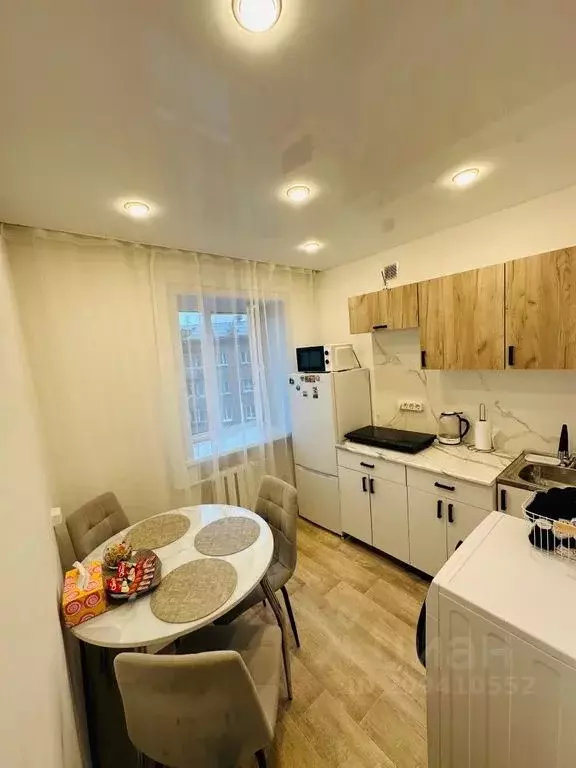 2-к кв. Иркутская область, Слюдянка Советская ул., 9 (42.0 м) - Фото 1