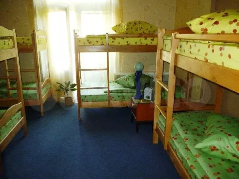 Койко-место 18 м в 3-к., 1/7 эт. - Фото 0