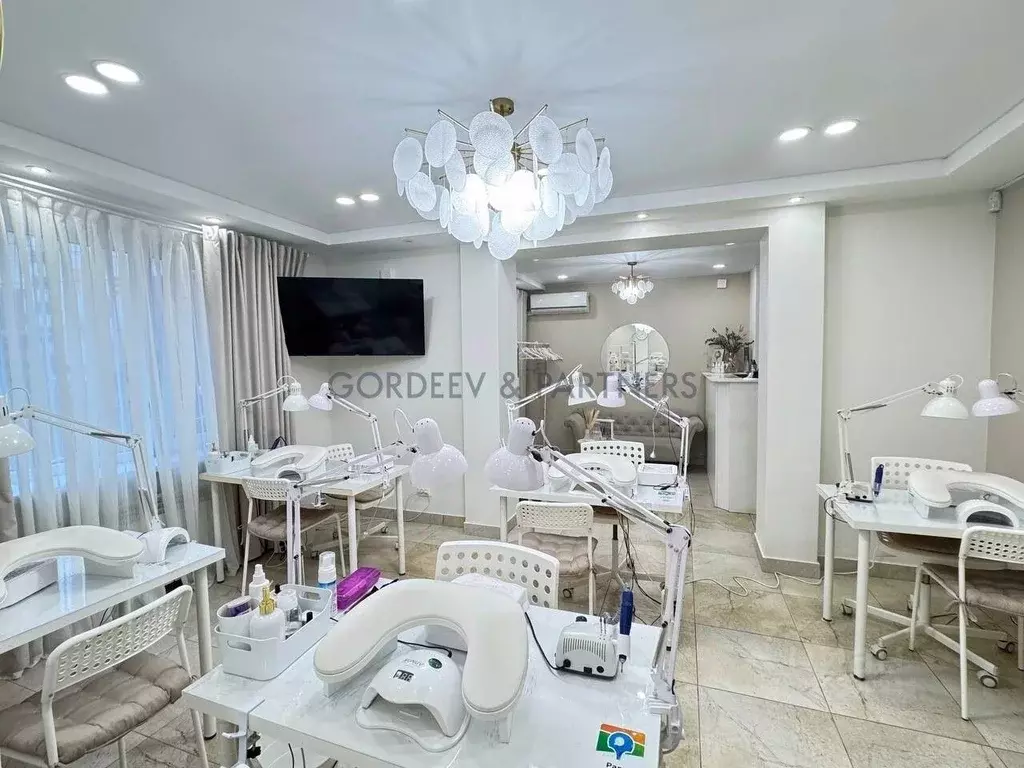 Помещение свободного назначения в Татарстан, Казань ул. Галии ... - Фото 2