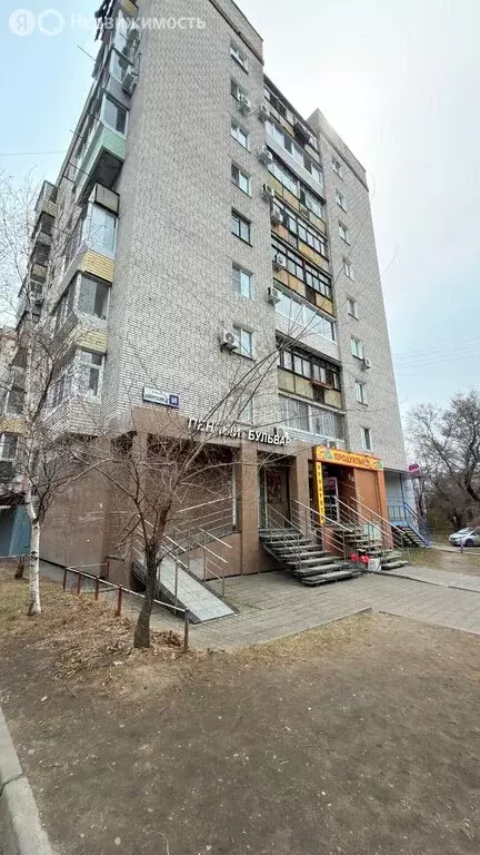 3-комнатная квартира: Хабаровск, Амурский бульвар, 56 (53.9 м) - Фото 1