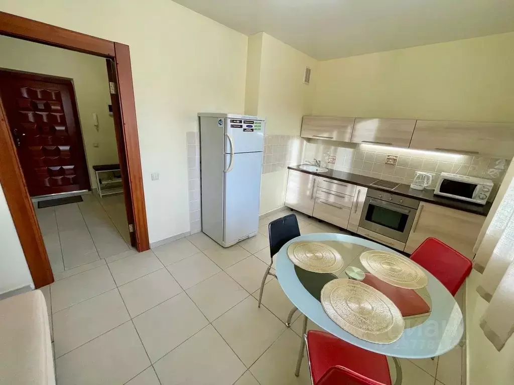 1-к кв. Красноярский край, Красноярск ул. Авиаторов, 33 (48.0 м) - Фото 2