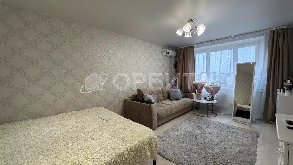 1-к кв. Тюменская область, Тюмень ул. Федюнинского, 56 (37.1 м) - Фото 1