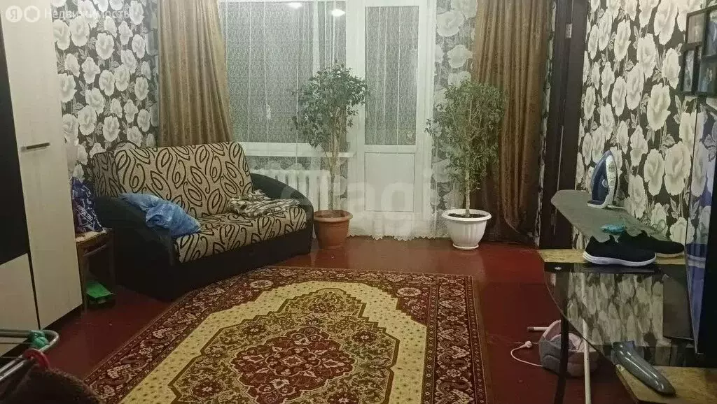 4-комнатная квартира: Клинцы, улица Мира, 105 (60 м) - Фото 1