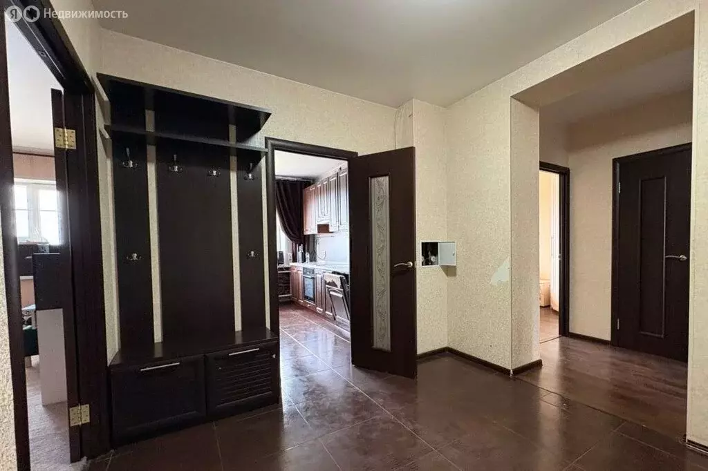 3-комнатная квартира: посёлок городского типа Лесной Городок, ... - Фото 2