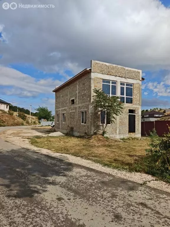 Дом в Севастополь, Редутный проезд (167 м) - Фото 2