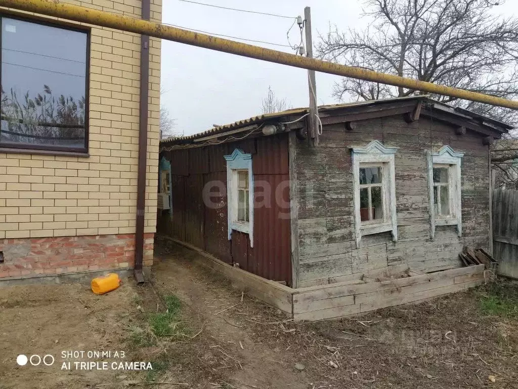 Дом в Астраханская область, Астрахань Тропическая ул., 23 (23 м) - Фото 1