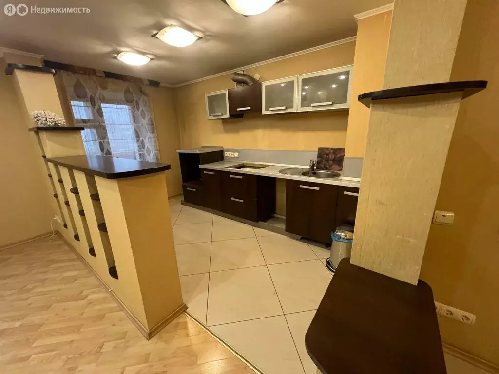 2-комнатная квартира: Екатеринбург, Техническая улица, 67 (74 м) - Фото 1