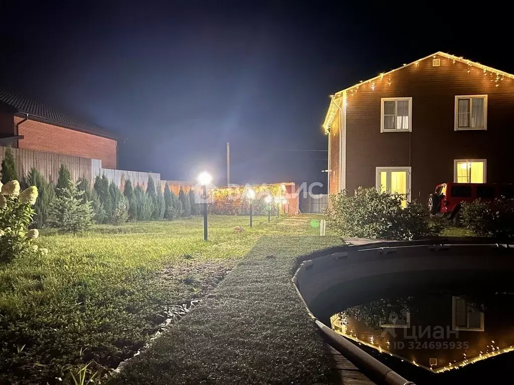 Дом в Воронежская область, Семилукский район, Губаревское с/пос, с. ... - Фото 1