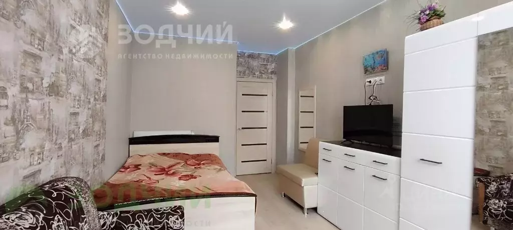 2-к кв. Чувашия, Чебоксары просп. Ленина, 21 (60.8 м) - Фото 0