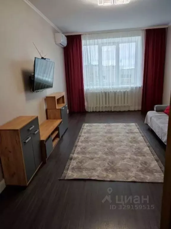 1-к кв. Чувашия, Чебоксары Цивильская ул., 7 (47.0 м) - Фото 1
