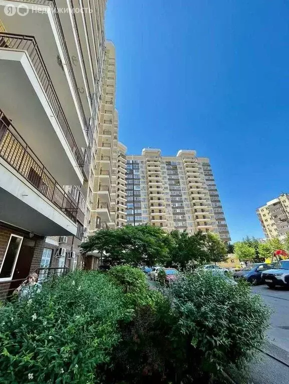 2-комнатная квартира: Краснодар, Российская улица, 74 (69 м) - Фото 2