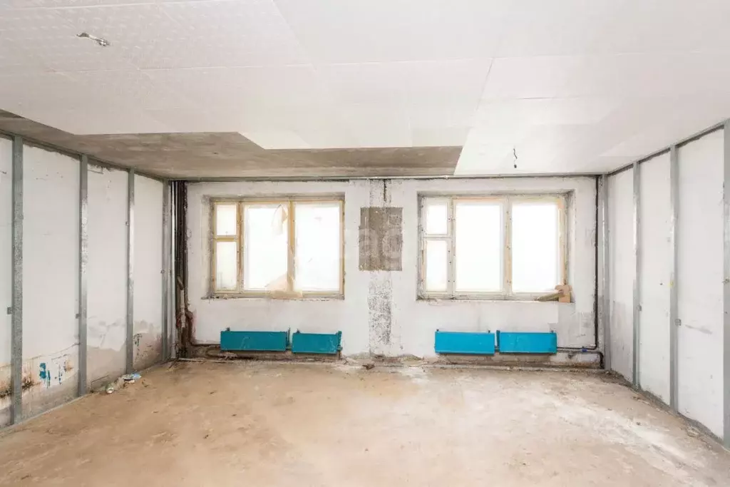 Помещение свободного назначения в Ханты-Мансийский АО, Сургут ул. ... - Фото 1