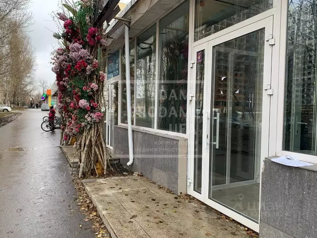 Торговая площадь в Башкортостан, Уфа Революционная ул., 12 (84 м) - Фото 1