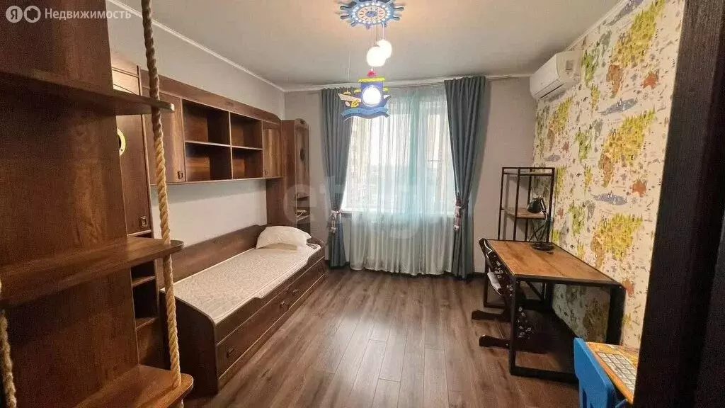 3-комнатная квартира: Ростов-на-Дону, улица Подвойского, 39 (81 м) - Фото 1