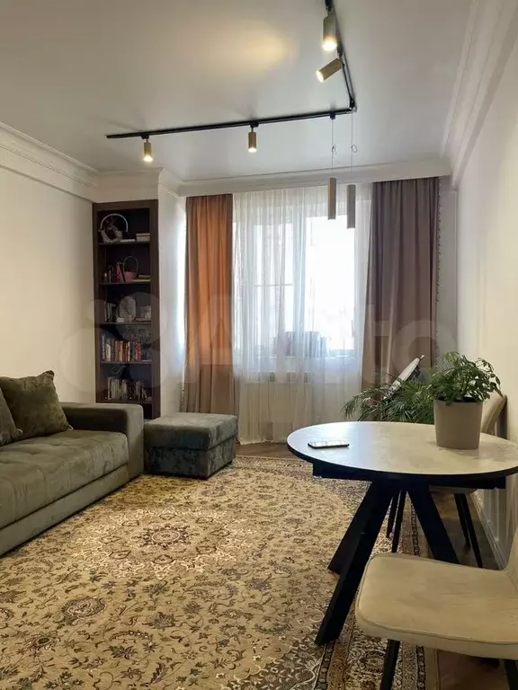 3-к. квартира, 95 м, 8/12 эт. - Фото 1