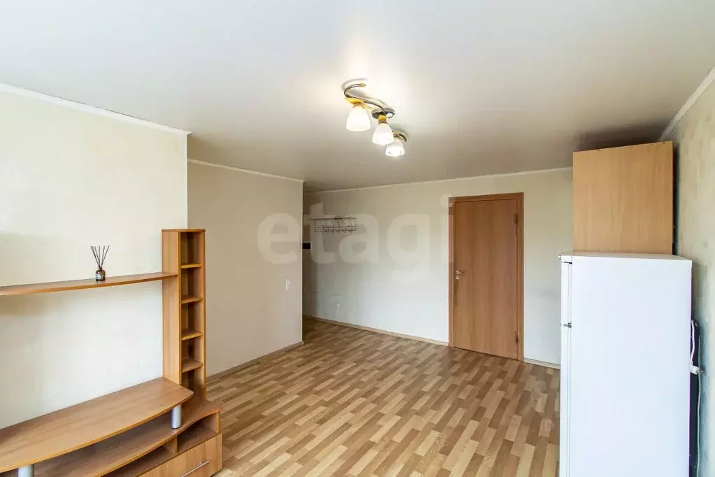 2-к кв. Тюменская область, Тюмень ул. Республики, 186 (42.4 м) - Фото 1