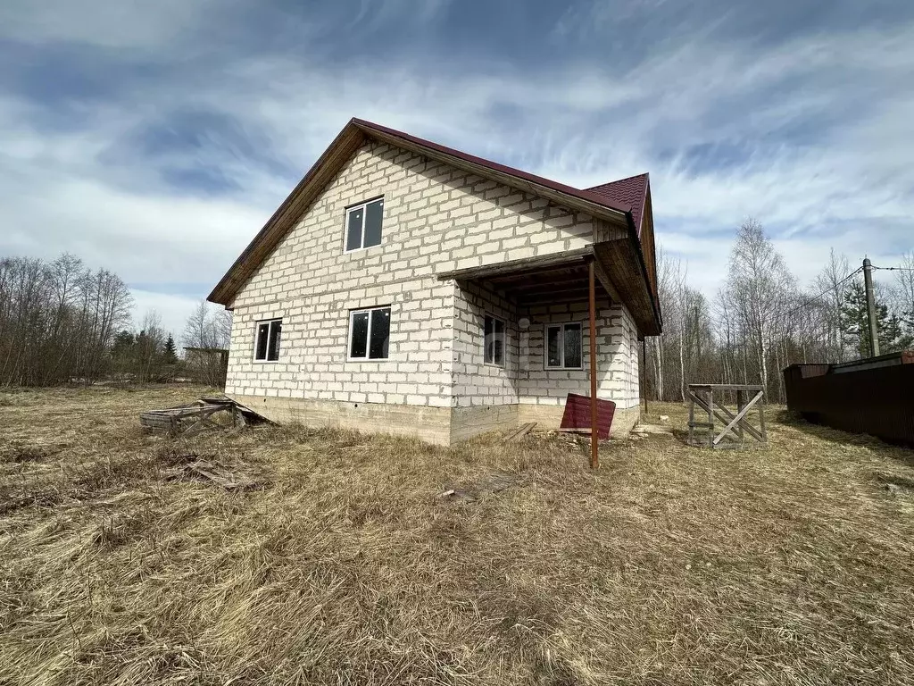 Дом в Новгородская область, Боровичский район, Егольское с/пос, д. ... - Фото 0