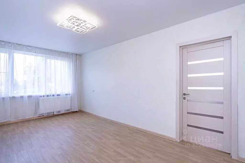 3-к кв. Ленинградская область, Кировский район, Приладожский городской ... - Фото 1