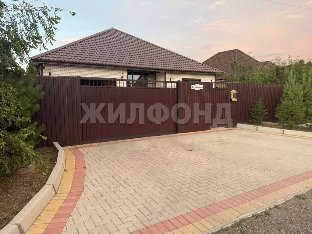 Дом в Хакасия, Усть-Абаканский район, с. Калинино ул. Бульварная (185 ... - Фото 2