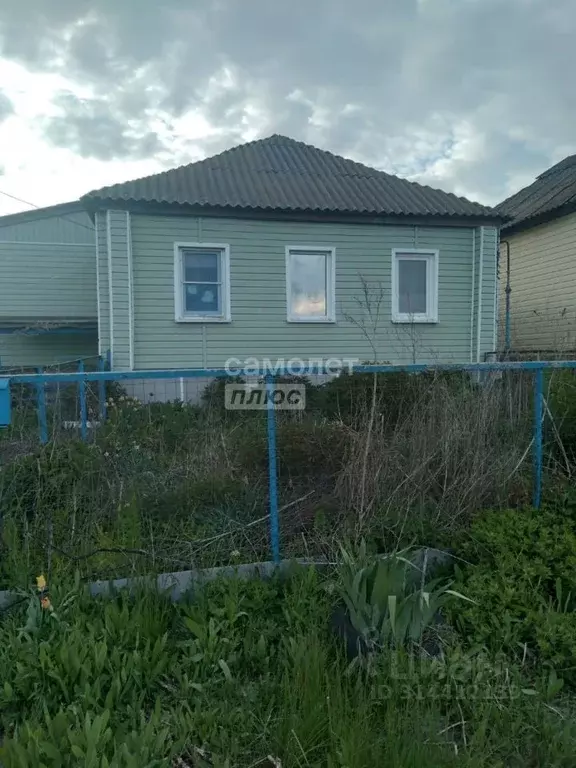 Дом в Курская область, Фатежский район, Миленинский сельсовет, д. ... - Фото 0