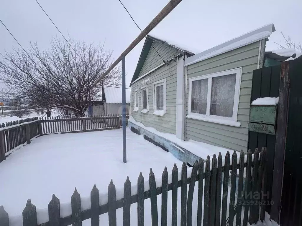 Дом в Белгородская область, Корочанский район, Афанасовское с/пос, с. ... - Фото 1