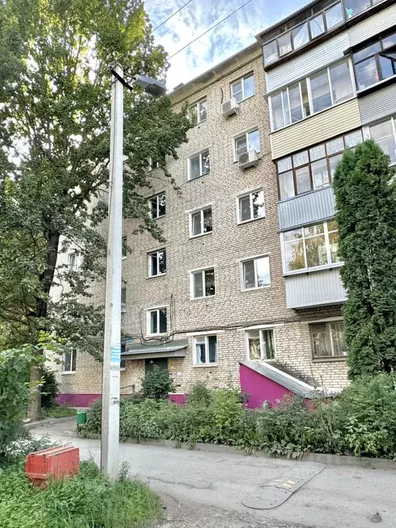 2-к кв. Тульская область, Алексин ул. Революции, 5В (42.0 м) - Фото 0