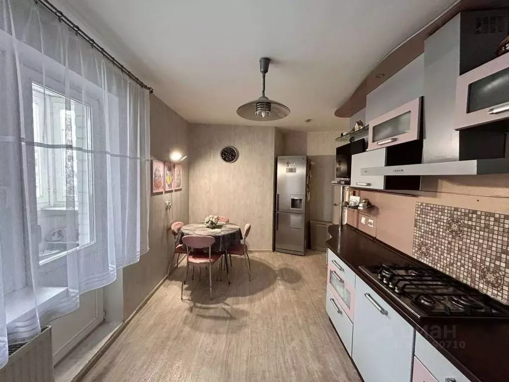 3-к кв. Новгородская область, Великий Новгород ул. Рахманинова, 10 ... - Фото 2