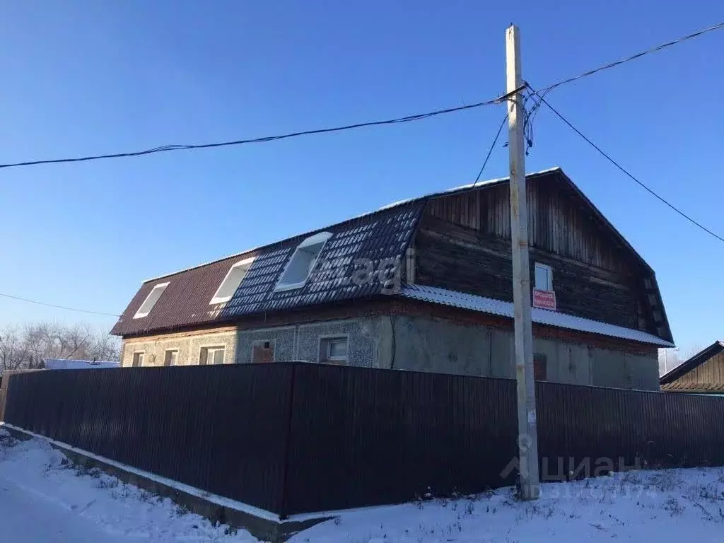 Дом в Амурская область, Белогорск ул. 50 лет Комсомола (443 м) - Фото 1