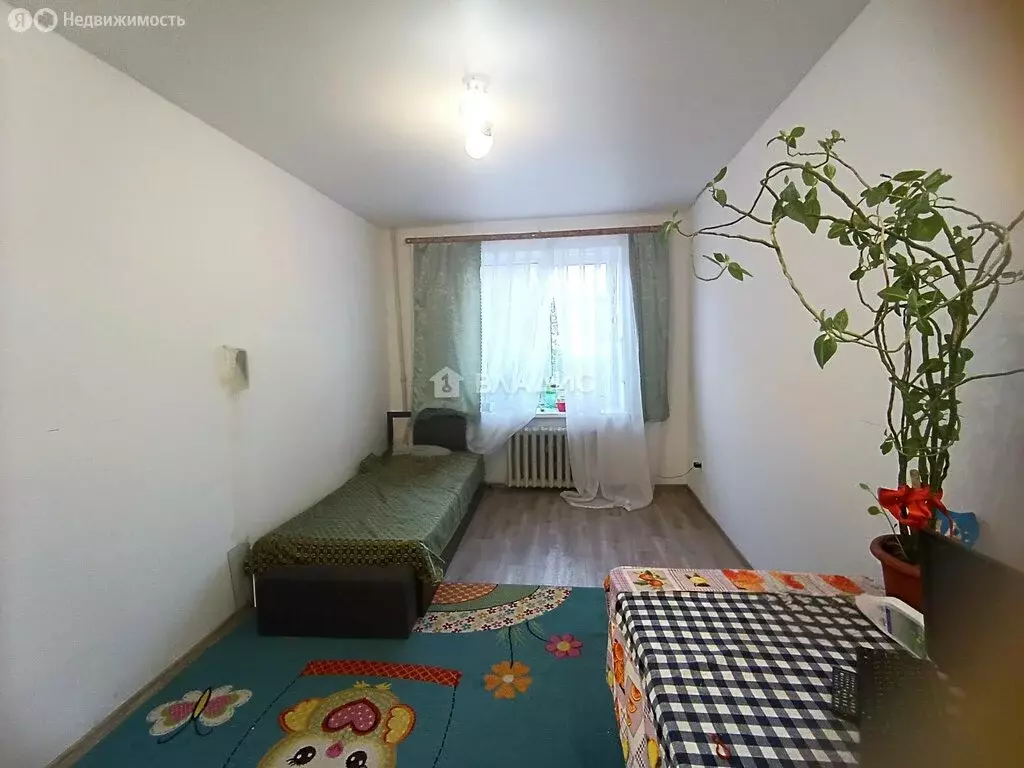 3-комнатная квартира: Волгоград, улица Адмирала Ушакова, 4 (74 м) - Фото 1