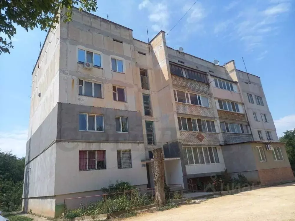 1-к кв. Крым, Сакский район, с. Орехово ул. Центральная, 1 (35.8 м) - Фото 0